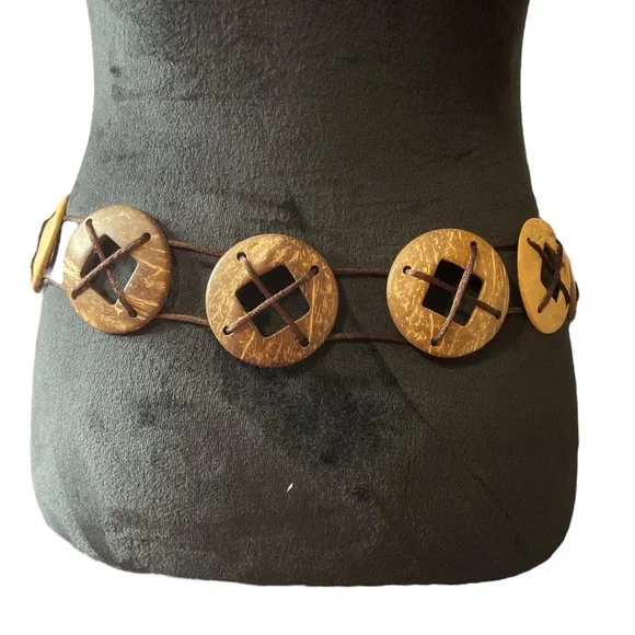 Beautiful Coconut Shell Woven Disc Medallion Tie Belt - Picture 2 of 7